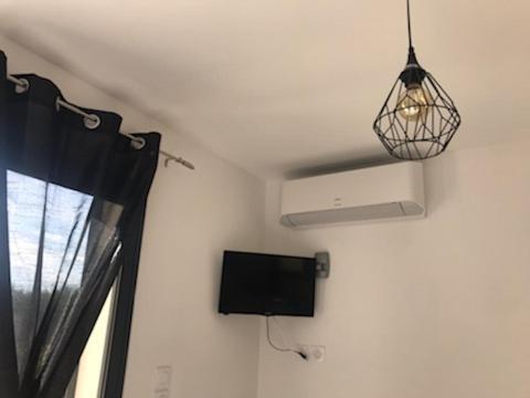 Hôtel Le Klelogi à Fontvieille Extérieur photo