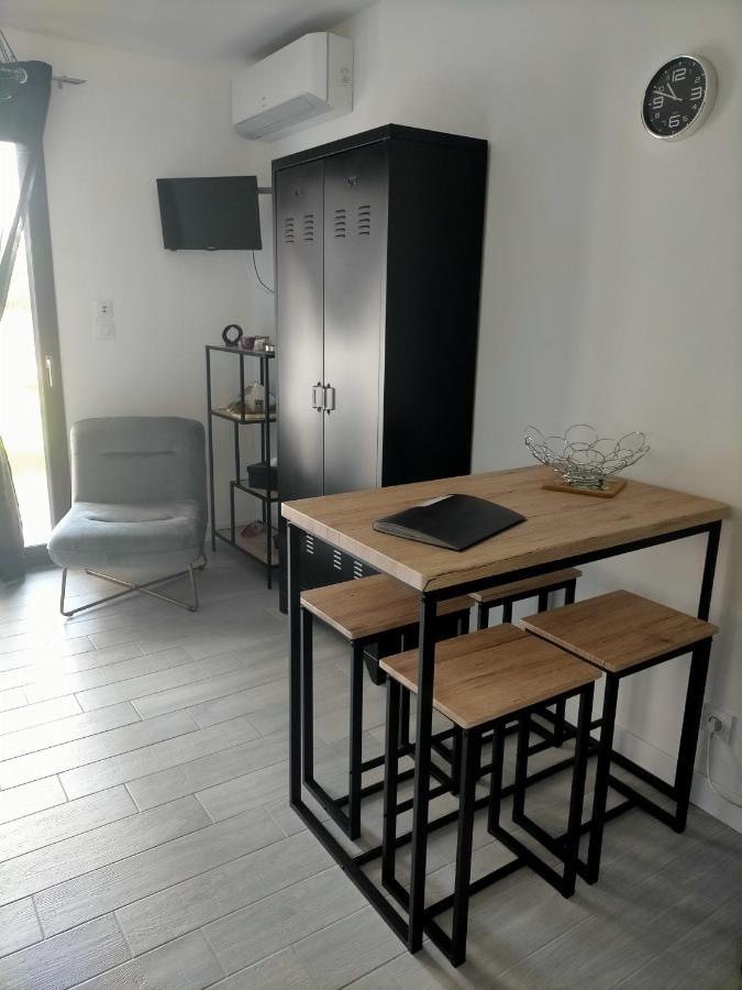 Hôtel Le Klelogi à Fontvieille Extérieur photo